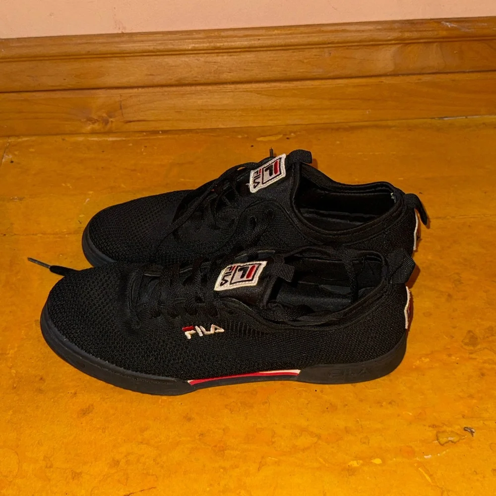 Fila Men’s Black Knit Low-Top Sneakers with Red & White Accents